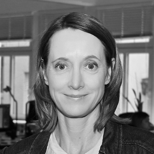 Prof. Julia Kühne